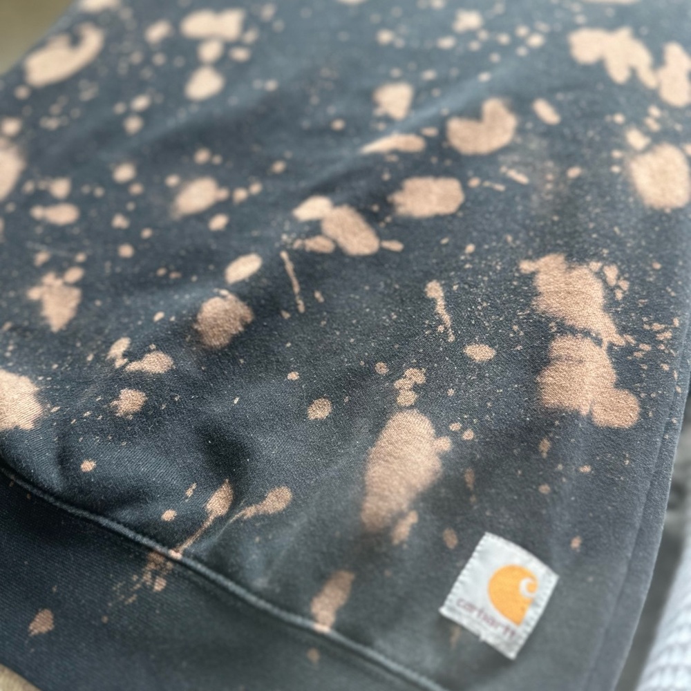 Carhartt womens Black and Tan Sweatshirt - Picture 5 of 5